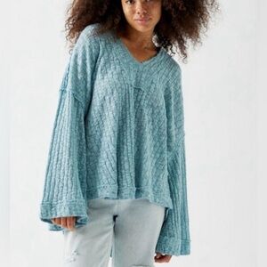 Free People Baja babe aqua knit vneck sweater-size L